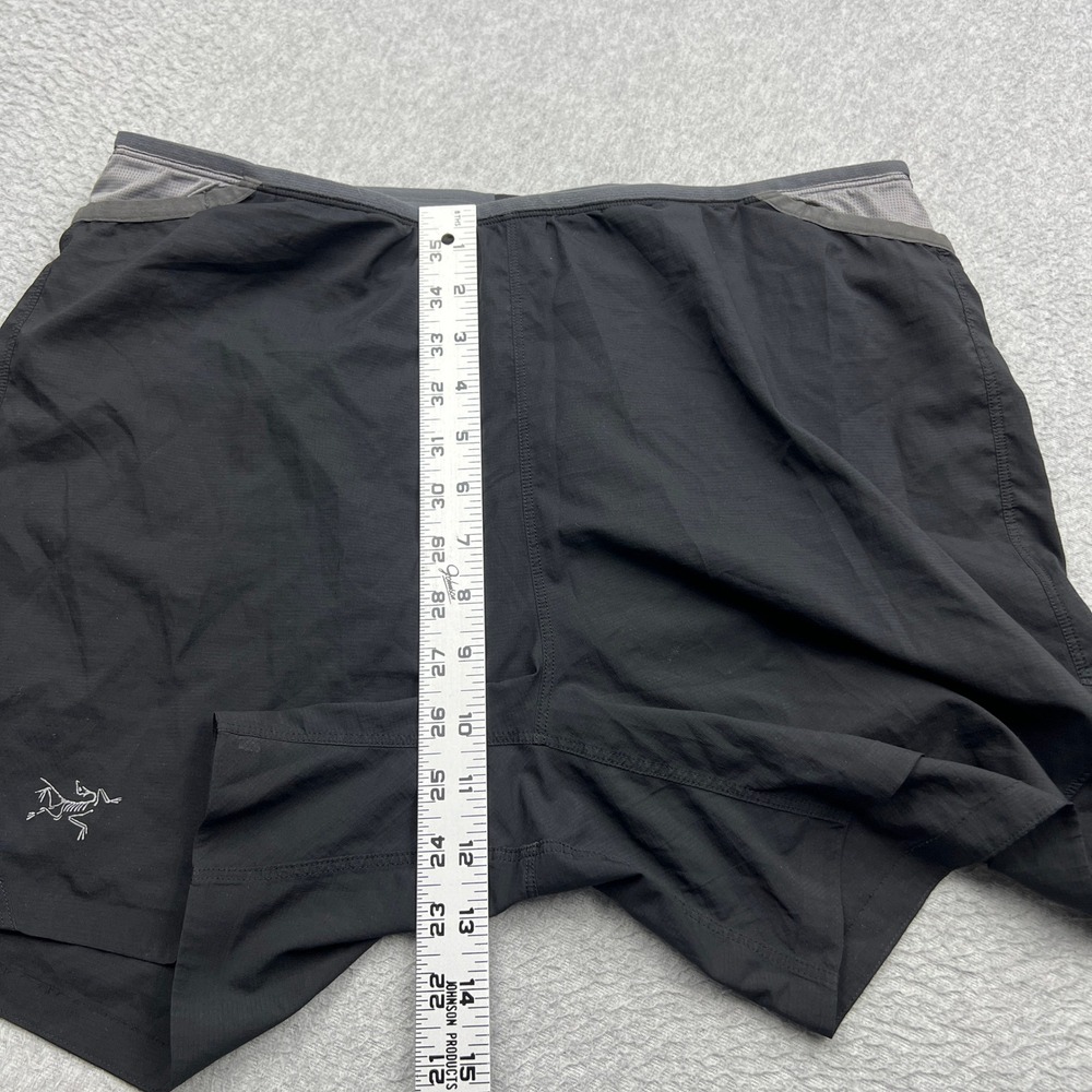 Arc'teryx Soleus Shorts Mens Medium Black 5.5" Lightweight Running Athletic Gym - Picture 9 of 15